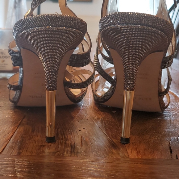 Kate Spade Metallic Strappy Sandal; sz 9B - Picture 6 of 9